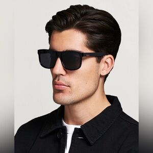 *AUTHENTIC* GUCCI GG0010S-001 SUNGLASSES BLACK FRAME, GRAY LENS Size 58mm